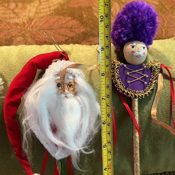 Bundle of 3 Vintage Christmas Ornaments-used SFH - Picture 3 of 10